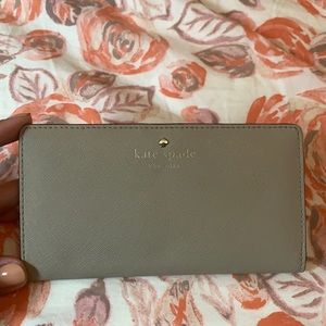 Kate Spade Slim billfold wallet
